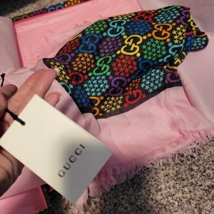 Gucci scarf